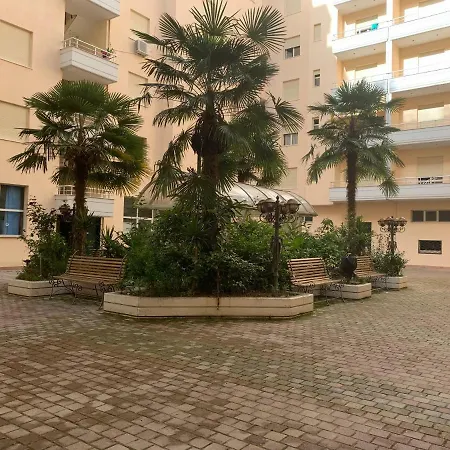 Vista Mare 1 *